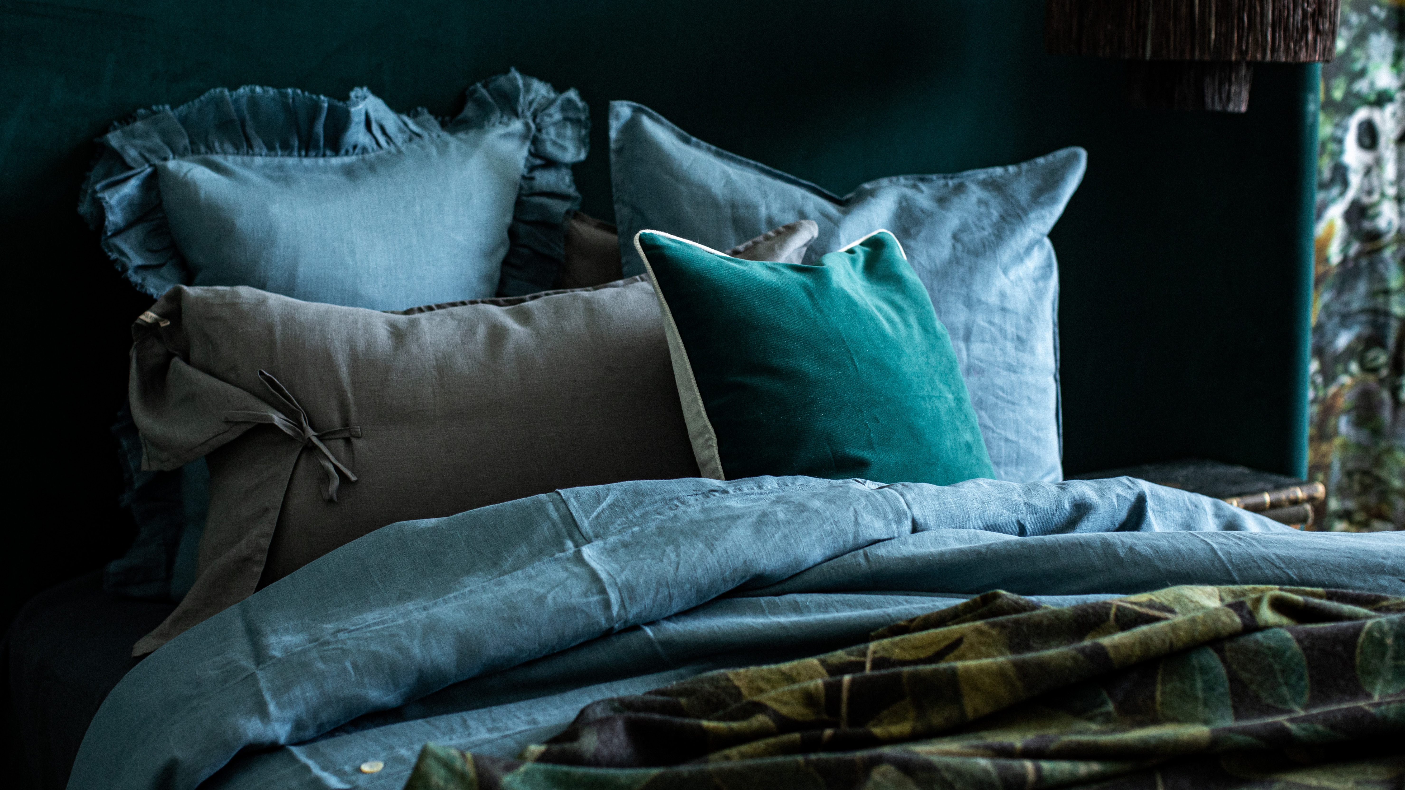 Italian handcrafted bed linens