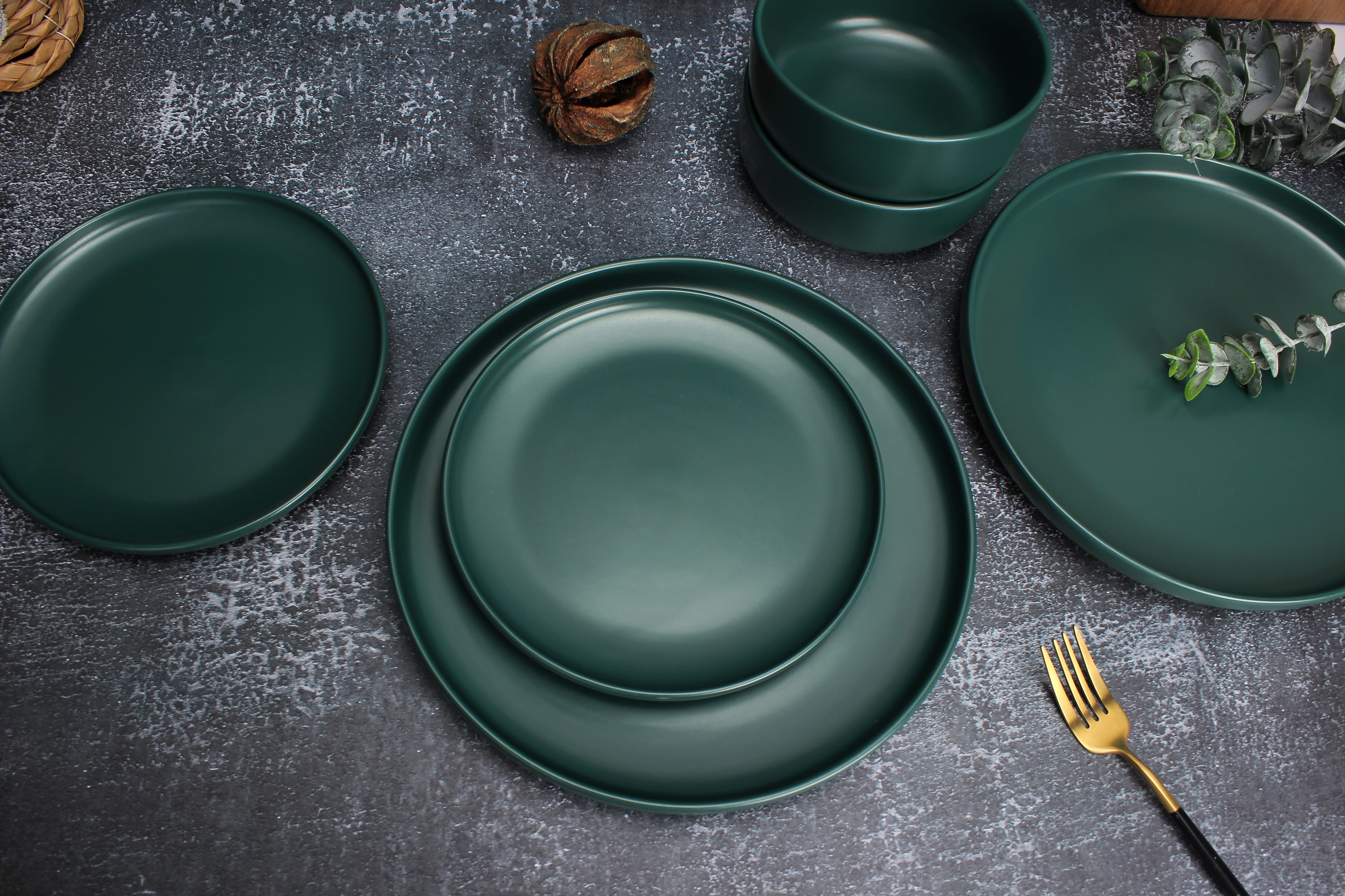 Stoneware Dinner Set