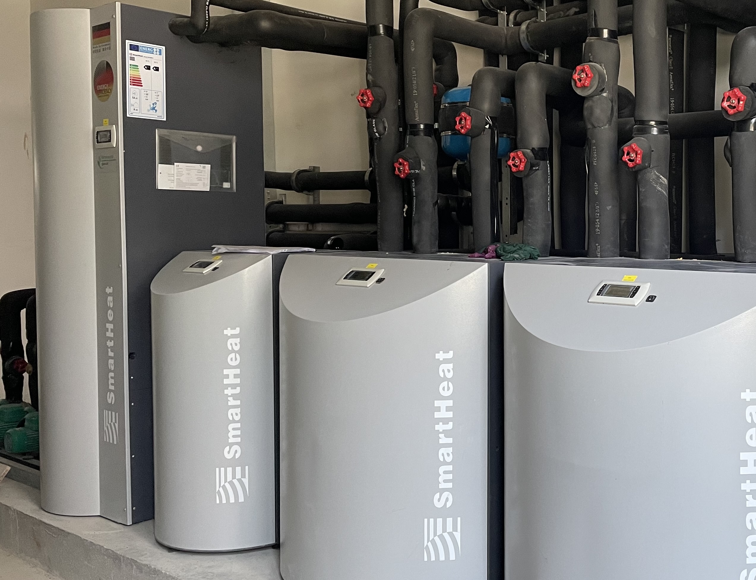 Heat pumps for single-family and multi-family